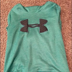 Under Armour sweatshirt